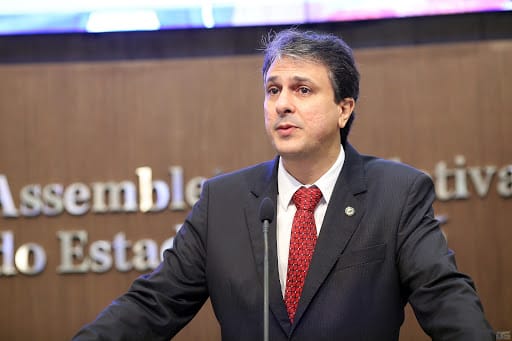 Governador do Ceará defende quarentena para policial que entrar na política
