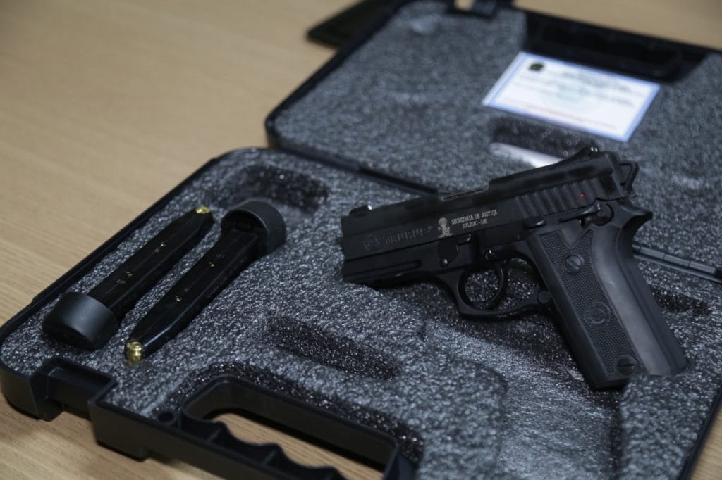 Governo de Sergipe entre pistolas para novos policiais penais