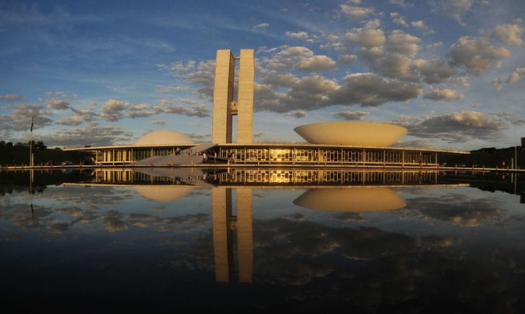Governo pedirá reconhecimento de calamidade pública no país