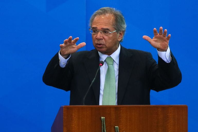 Guedes anuncia R 1473 bi em medidas emergenciais contra coronavírus