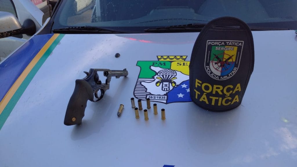 Homem morre após troca de tiros com policiais no Santa Maria