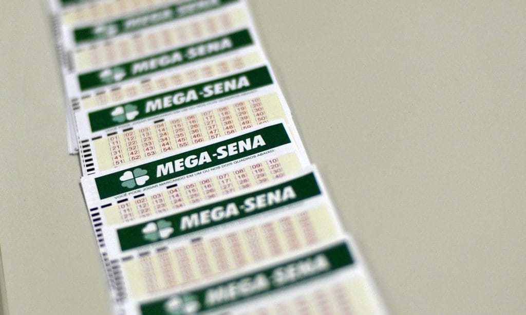 Mega Sena sorteará hoje prêmio de R 25 milhões