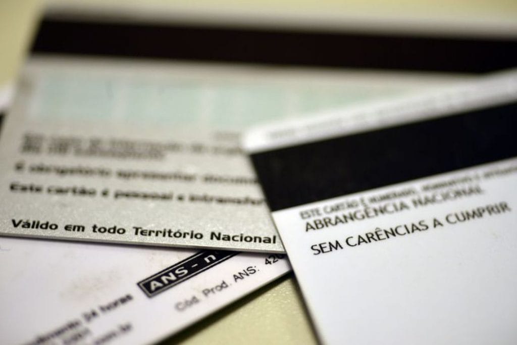 Planos de saúde terão de cobrir exames para detectar novo coronavírus
