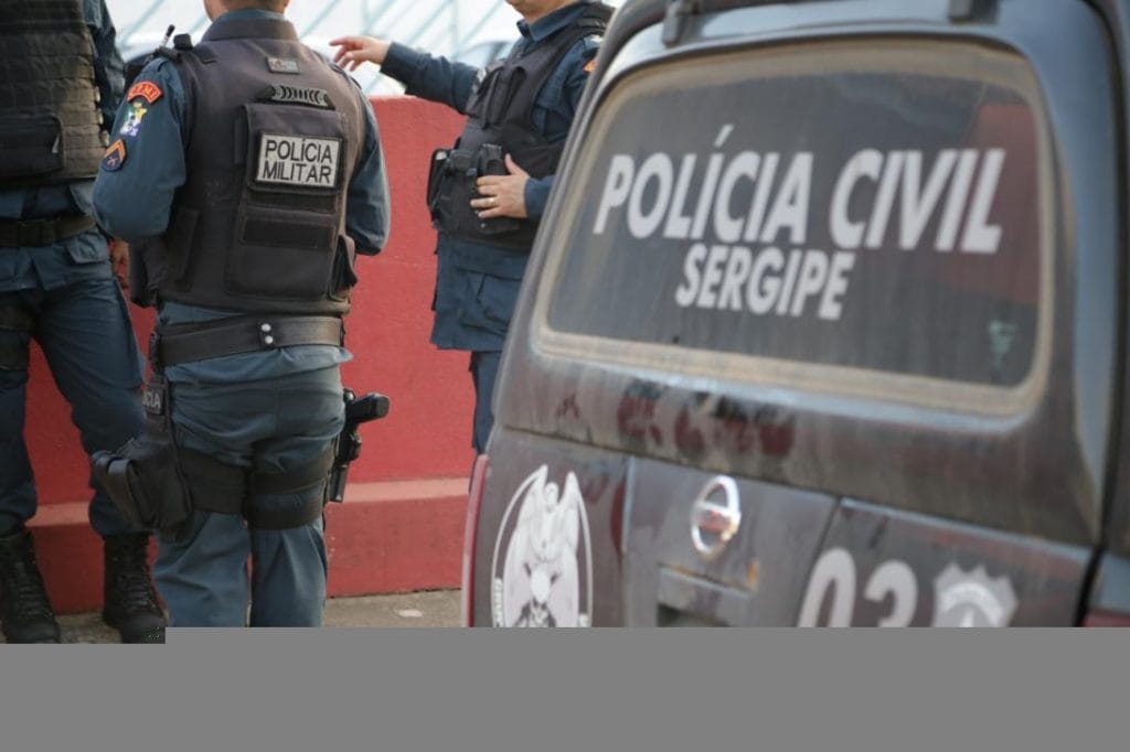 Polícia Civil prende pai suspeito de abusar sexualmente de filhas em Areia Branca 1 Polícia Civil prende pai suspeito de abusar sexualmente de filhas em Areia Branca