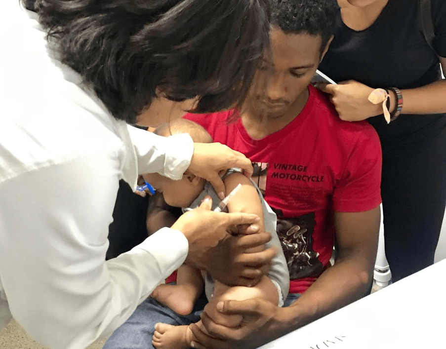 Prefeitura de Aracaju recomenda aos pais adiar vacinação de rotina para crianças
