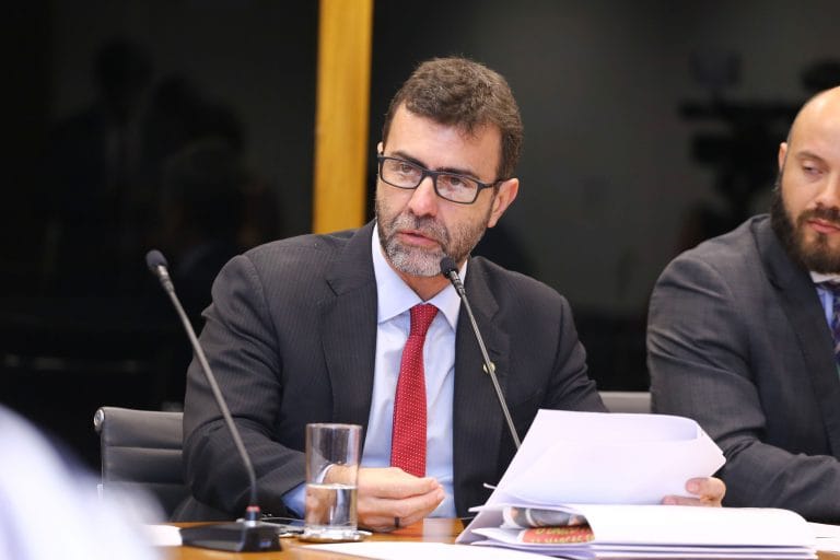 Projeto suspende norma que autorizou civis a comprar até 200 munições por ano 1 Projeto suspende norma que autorizou civis a comprar até 200 munições por ano