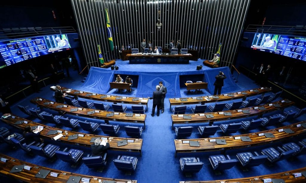 Senadores querem excluir estados de PEC que aciona gatilhos de ajuste fiscal