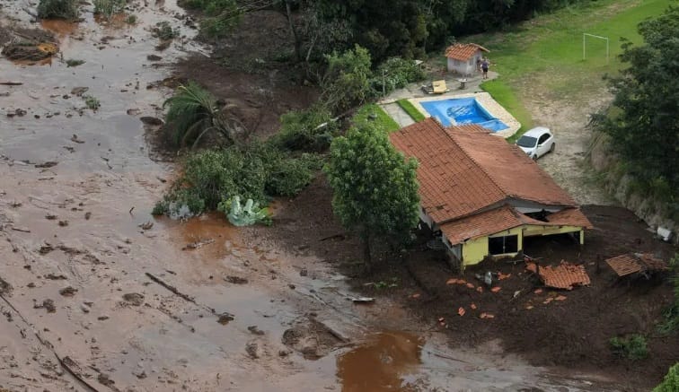 Vale volta a pagar bônus a executivos após um ano do desastre de Brumadinho