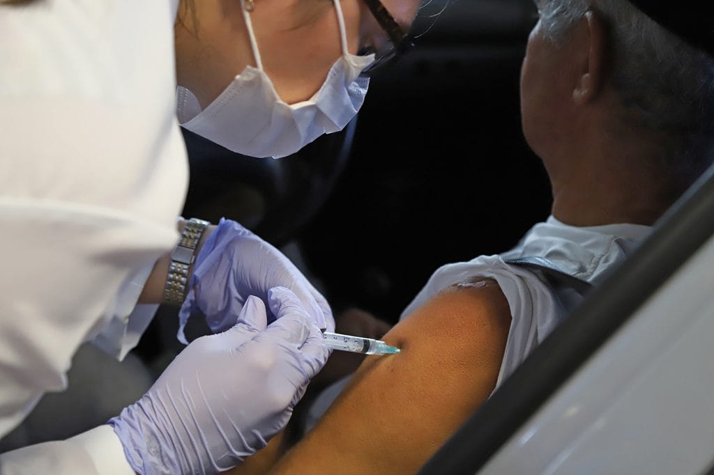 80 dos idosos estão vacinados contra a gripe em Aracaju
