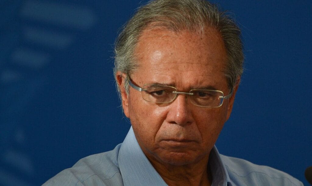 Ajuda a estados e municípios será de R 130 bilhões diz Guedes