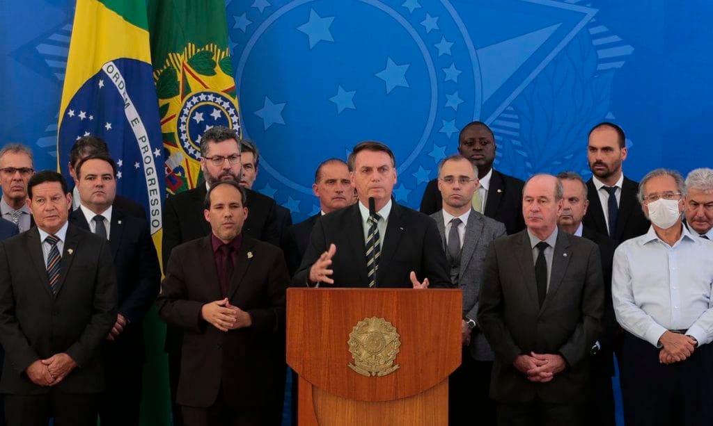 Bolsonaro afirma que Moro queria exoneração de Valeixo após sua indicação para o STF 1