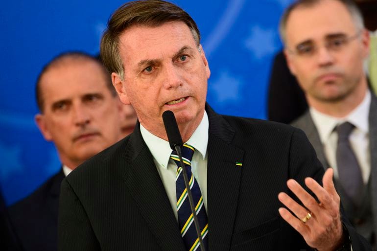 Bolsonaro cobra independência de Poderes e diz esperar dar posse a Ramagem diz jornal