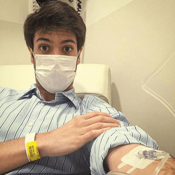 Caio Coppolla da CNN revela que diagnóstico para covid 19 deu positivo