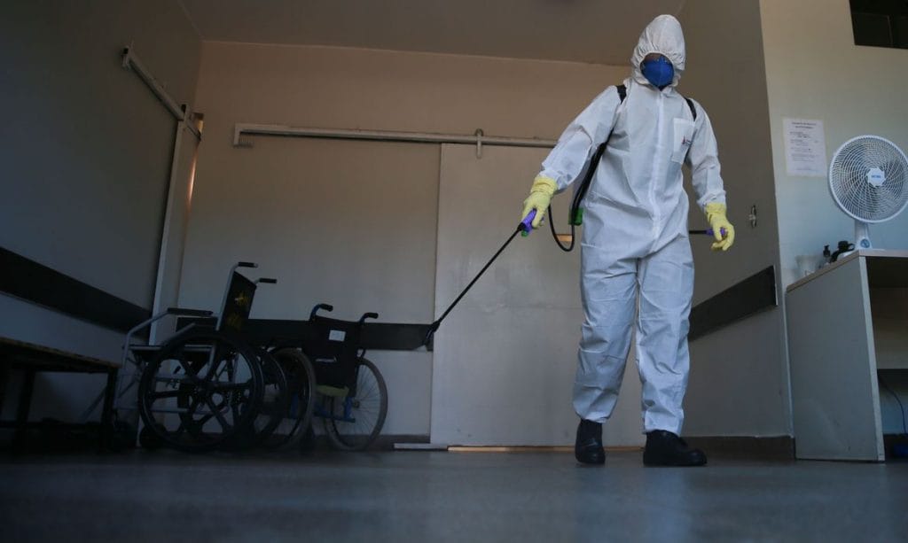 Covid 19 Brasil tem 553 mortes e 12 mil casos confirmados