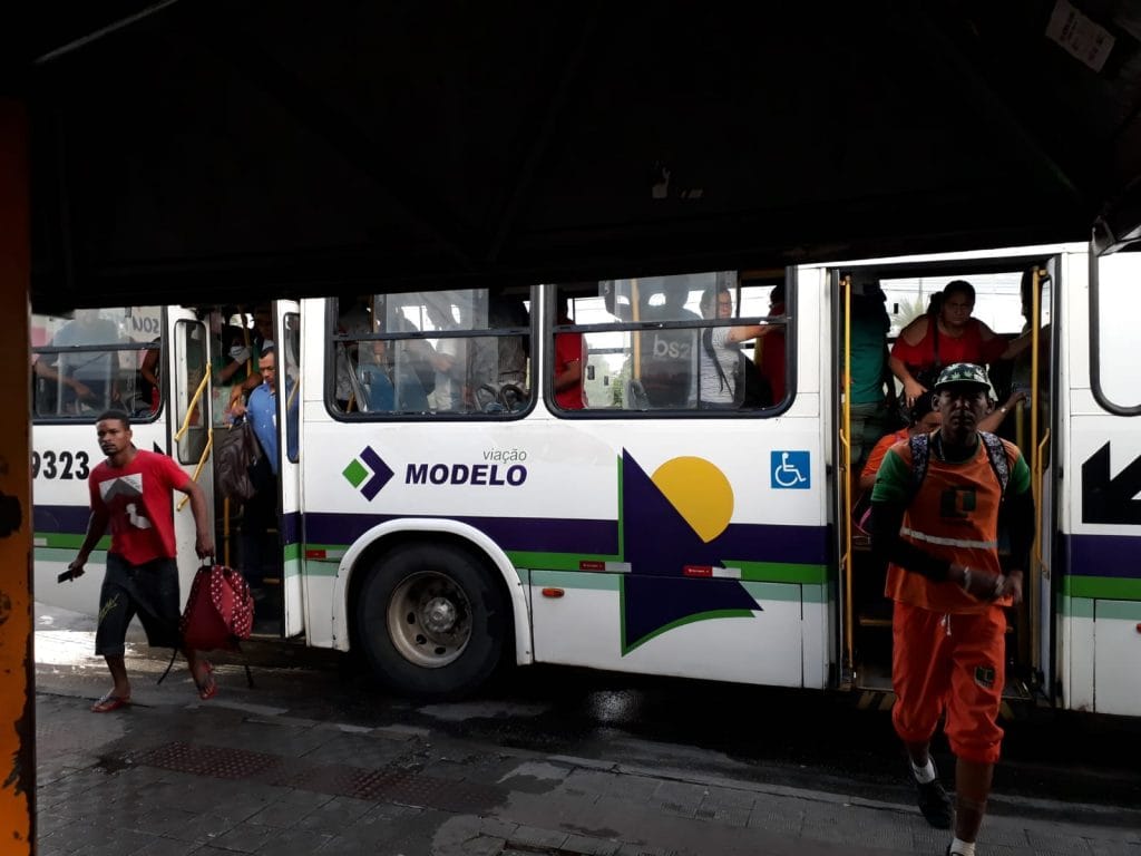 Covid 19 MP SE ajuíza ação contra SMTT e Auto Viação Modelo