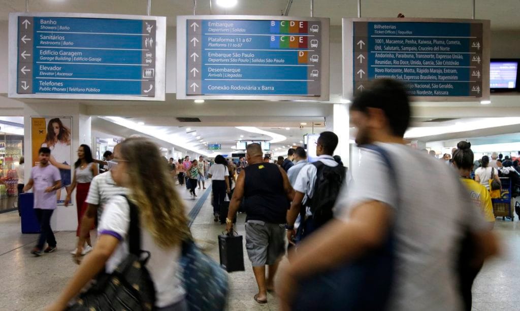 Covid 19 atinge mais de 40 mil e causa quase 3 mil mortes no Brasil