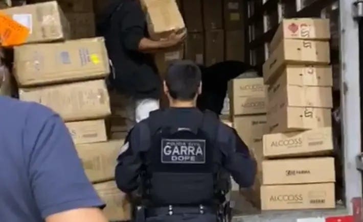 Dez chineses são presos com mais de 1 milhão de máscaras e 15 mil testes da covid 19 em SP 1