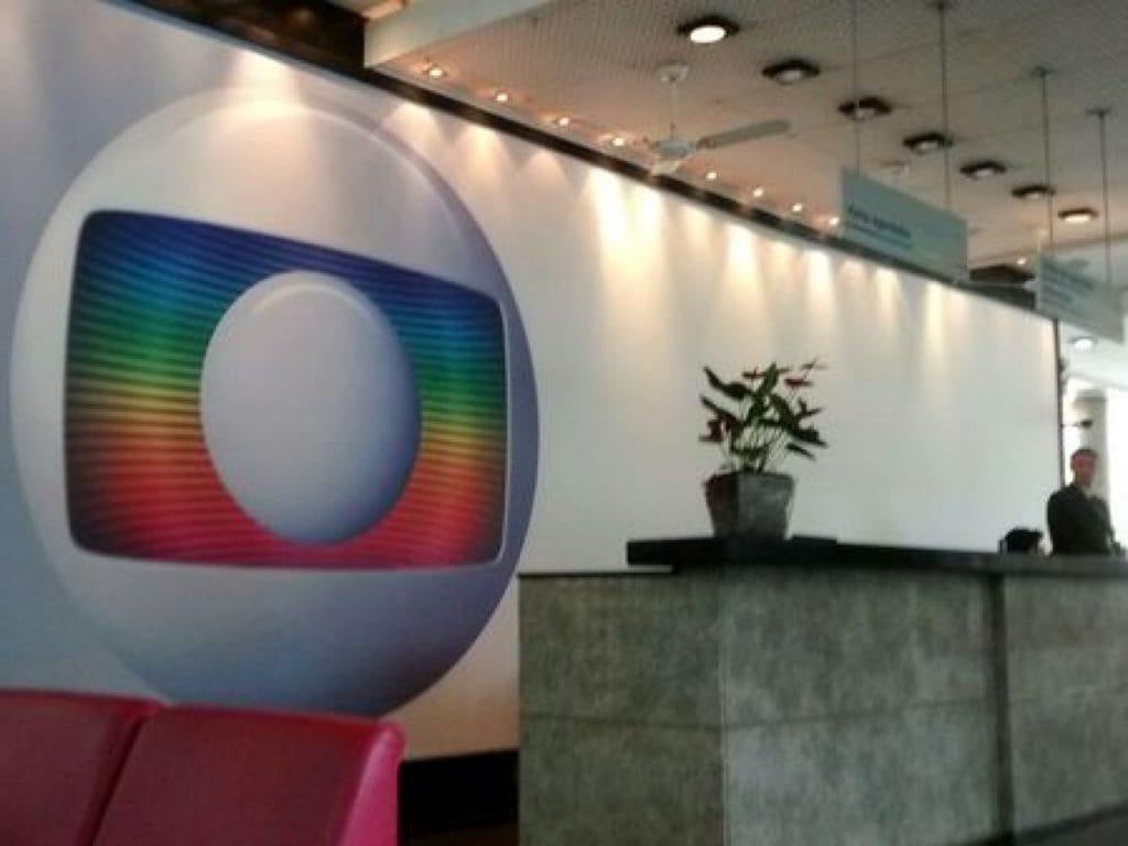 Editora Globo entra em embate com sindicato após cortes de salários diz colunista