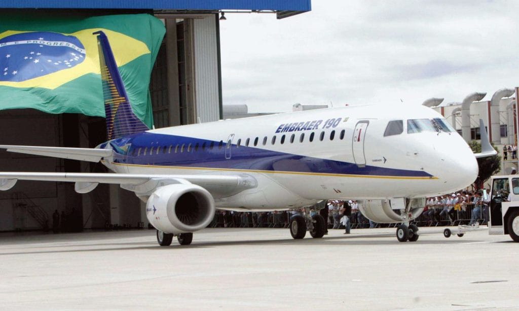 Embraer anuncia acordo com mais um sindicato para evitar demissões