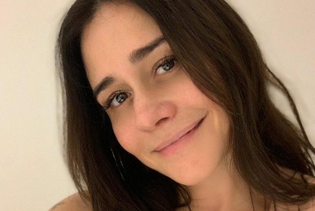 Fotografo posta foto em que atriz Alessandra Negrini aparece nua