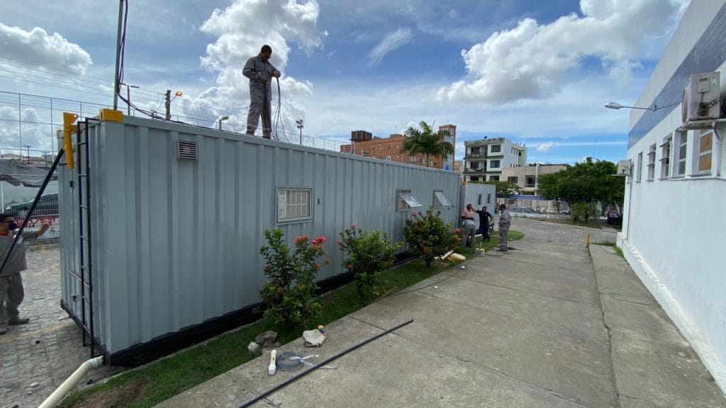 Contêineres para atendimento das síndromes gripais são instalados em Sergipe 1 Governo de Sergipe inicia instalação de contêineres para atendimento das síndromes gripais