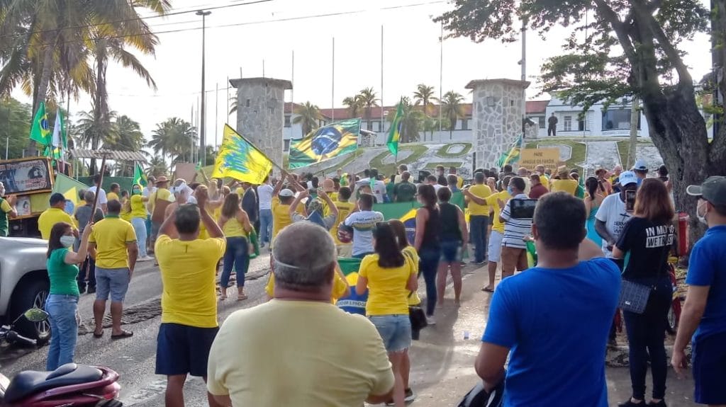 Grupo intervencionista realiza manifestação em Aracaju neste domingo 19