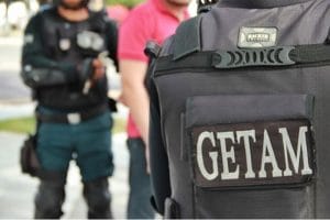 Homem que se passava por sargento da polícia para pedir dinheiro é preso em Aracaju