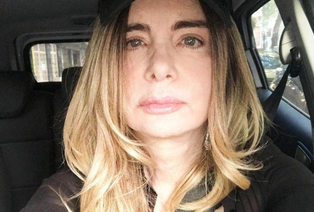 Isis de Oliveira presta queixa contra o marido após ser espancada em seu apartamento do Rio 1