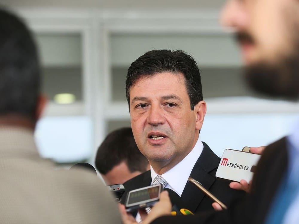 Mandetta pretende rejeitar convite de governadores e DEM quer projeto nacional a ministro