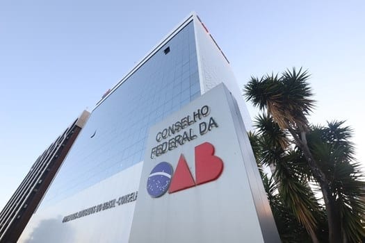 OAB apresenta ação contra MP que obriga compartilhamento de dados de teles com IBGE