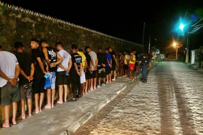 PM acaba com festa de 60 pessoas em Barra dos Coqueiros