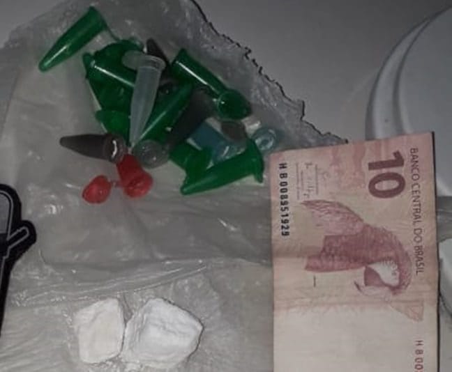 PM prende suspeito por tráfico de drogas na Zona Norte de Aracaju e1586872393698