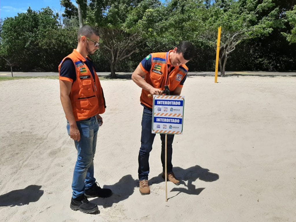 Praças e espaços de lazer são interditados para evitar aglomerações em Aracaju