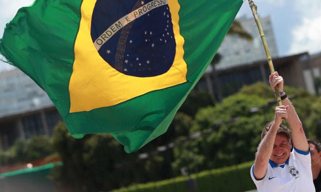 ‘Nós não queremos negociar nada nós queremos ação pelo Brasil’ diz Bolsonaro a apoiadores