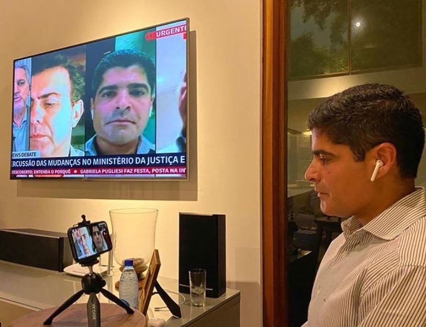 “Governo não pode estar a serviço da família do presidente e dos filhos” diz Neto sobre mudança no comando da PF