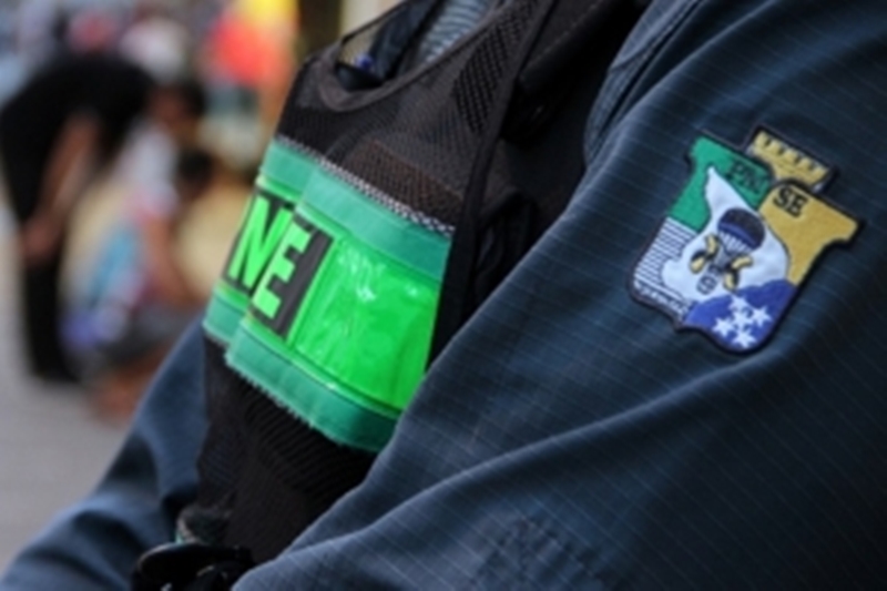 Adolescente suspeito de roubar moto em bairro nobre de Aracaju é apreendido