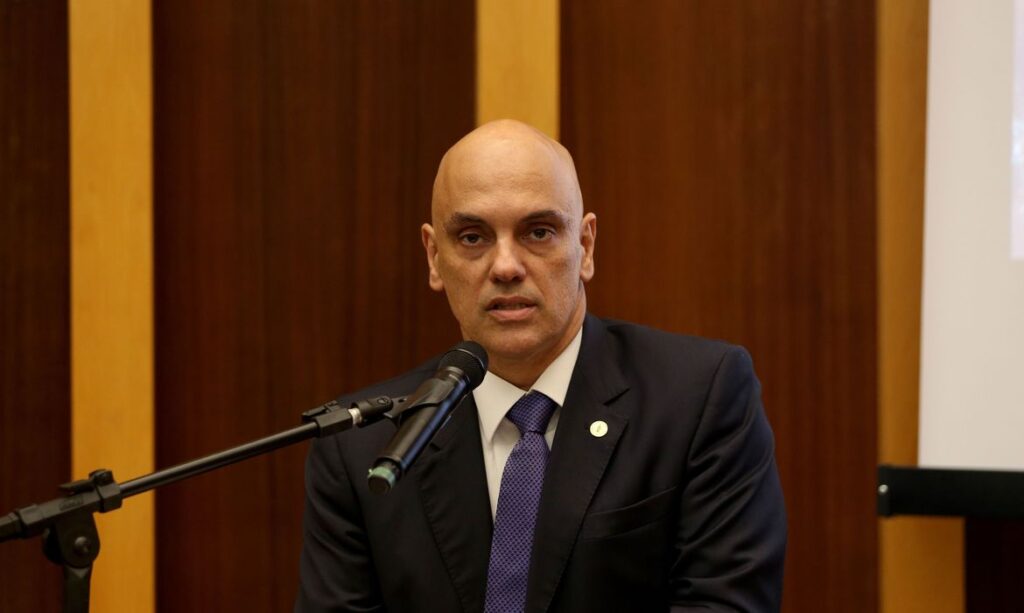 Alexandre de Moraes já tem informações para ações explosivas diz colunista