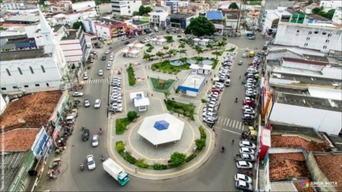 Apenas duas cidades brasileiras com mais de 100 mil habitantes não registram coronavírus