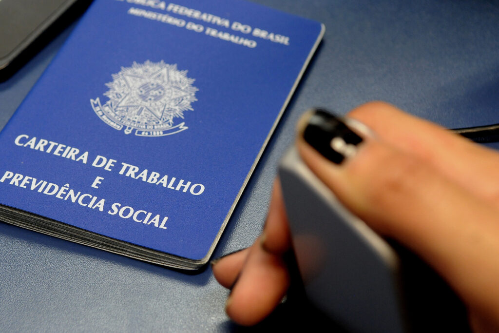 Ações trabalhistas caem 35 na contramão as ligadas a vírus disparam