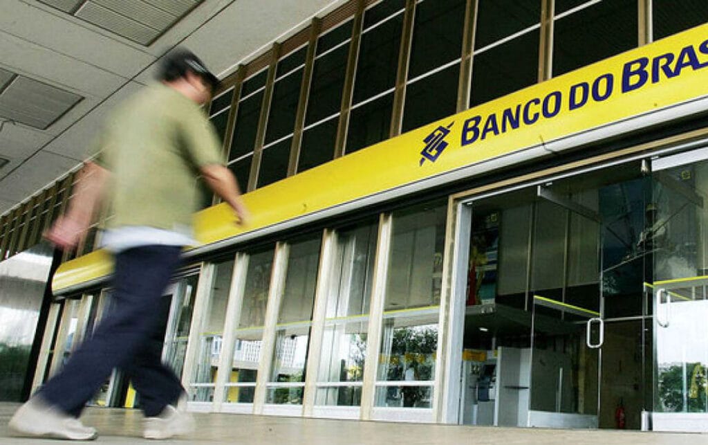 Banco do Brasil zera tarifa de empresas que pagam conta com cartão de crédito