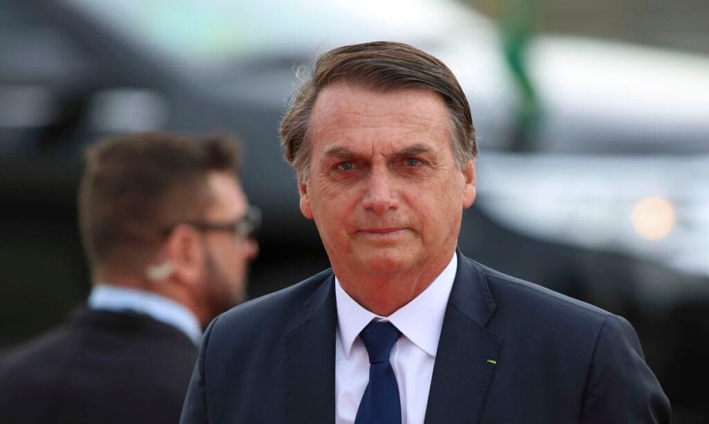 Bolsonaro apoia críticas de CFM a pedido de governadores do Nordeste