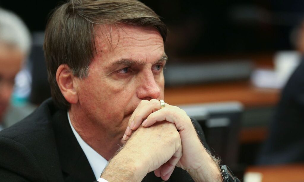 Bolsonaro negocia com centrão comando de órgãos com orçamento de R 86 bilhões