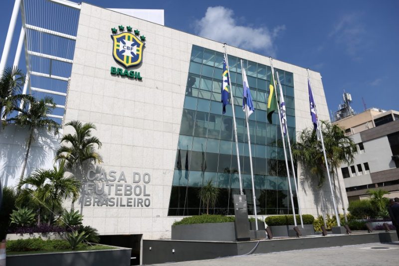 CBF segue formulando protocolo de retorno do futebol brasileiro