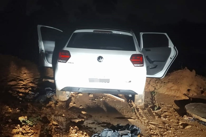 Carro é recuperado minutos após ser roubado no Loteamento Aloque