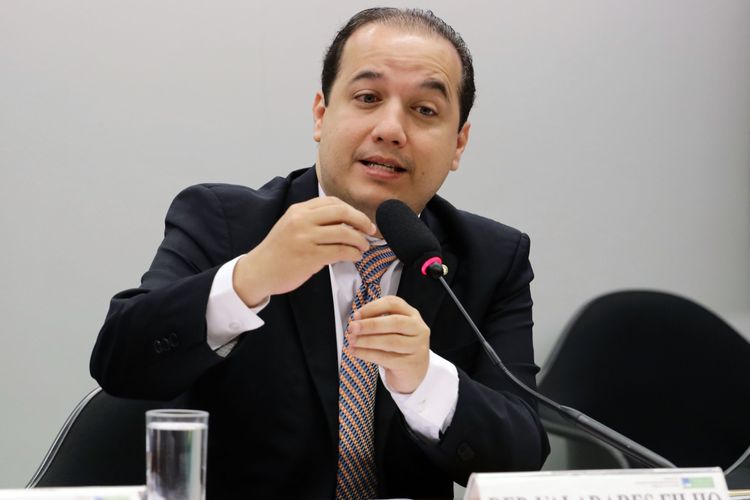 'Comandante não abandona posto diante da guerra', diz Valadares Filho sobre isolamento de Belivaldo 1 Comandante não abandona posto diante da guerra diz Valadares Filho sobre isolamento de Belivaldo