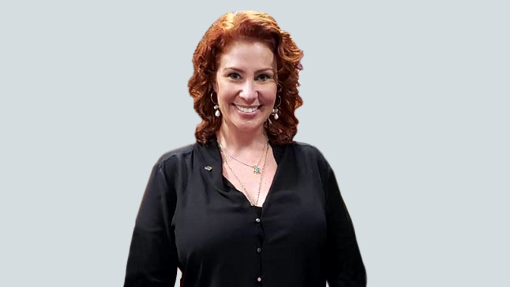 Contribuiu para a reeleição do presidente ironiza Carla Zambelli