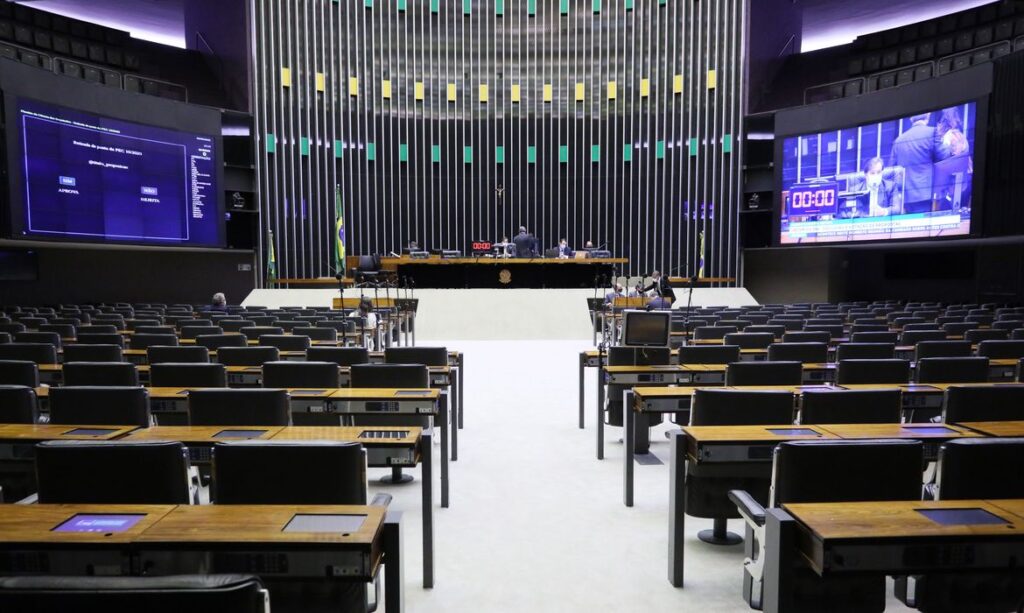 Covid 19 Câmara aprova projeto que cria regime jurídico especial