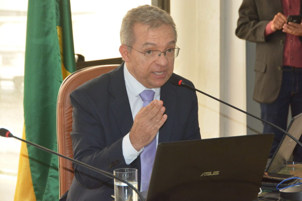 Covid 19 Secretário da Fazenda é convocado pela Alese