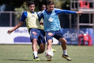 Cruzeiro reduz 25 do salário de atletas comissão técnica e parte da diretoria