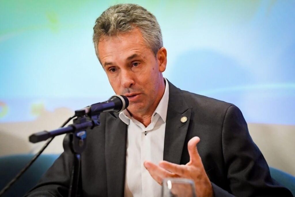 Deputado estadual no Rio Gil Vianna morre vítima da covid 19